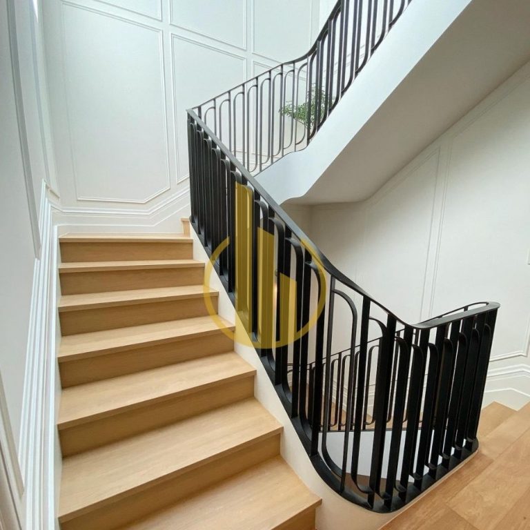 Gallery Stairs – Railings – European Standard LLC
